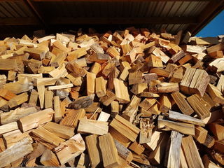 Dry Firewood – Ready to burn  (Douglas fir) 2.5m2 Bulk Firewood