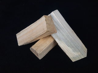 Fresh Split Pine 2.5m2 Bulk Firewood - not dry yet
